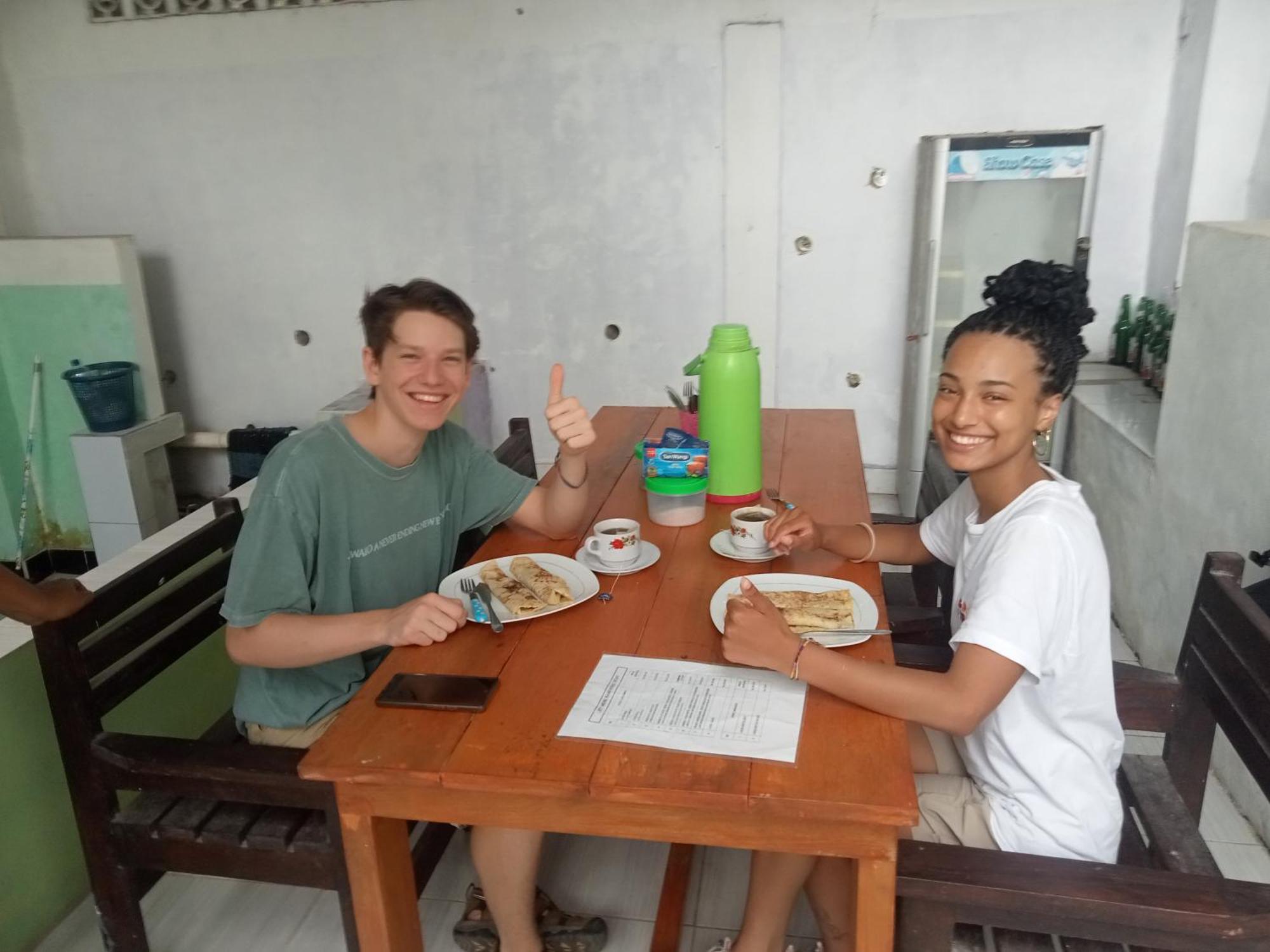 Bulan Homestay Plambi Bagian luar foto
